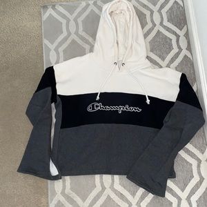 Champion Sweatshirt 🖤🤍